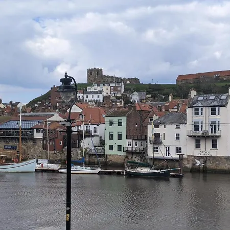 Harbour Side * Whitby